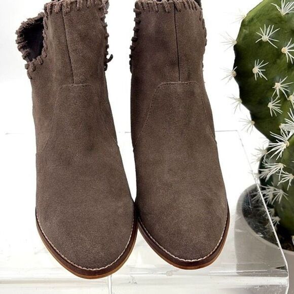 Urban Outfitters UO Sasha Whip Stitch Suede Ankle Boot Size 8M Taupe - Picture 10 of 16